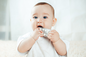 孩子近期眼睛总是眨怎么办 孩子近期眼睛总是眨怎么办
